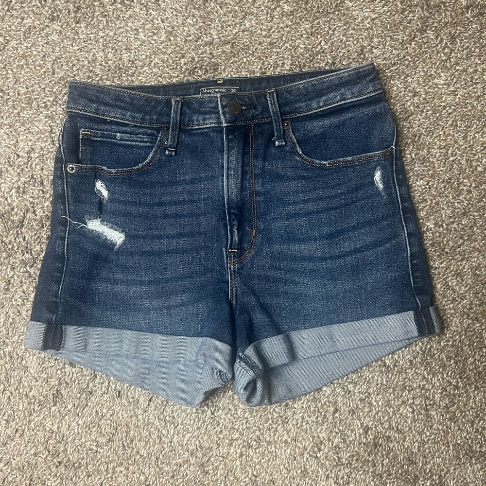Abercrombie & Fitch Simone High Rise Distressed Shorts Size 26 or US 2